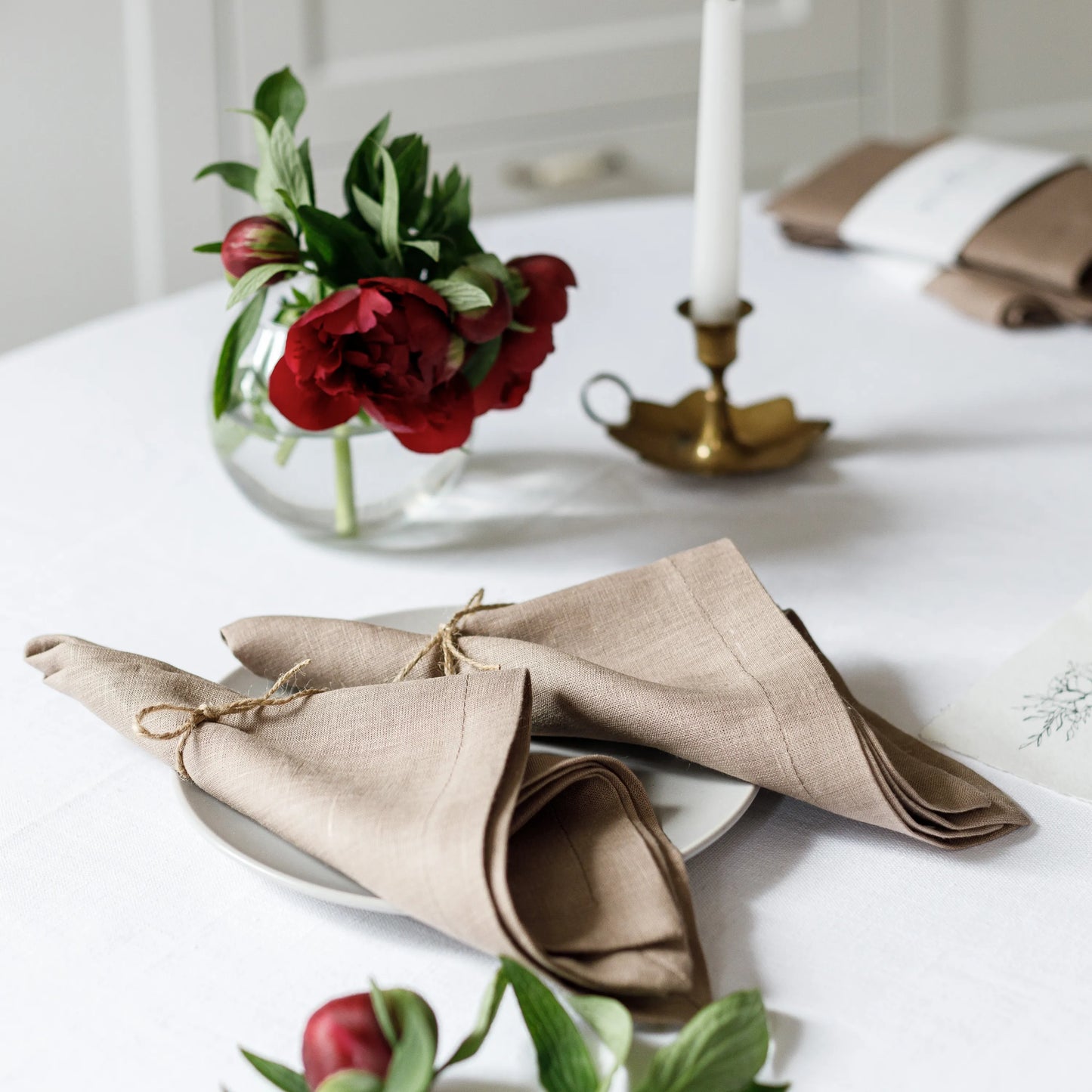 Linen napkins in cappuccino color