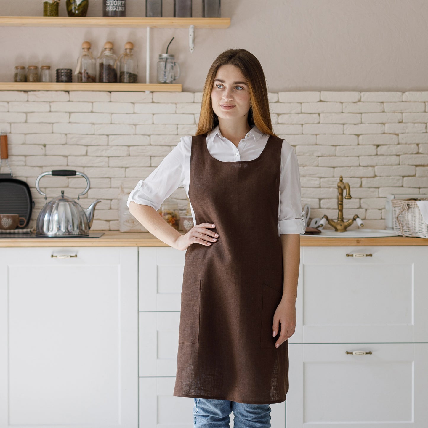 Linen Cross Back Apron in Japanese Style