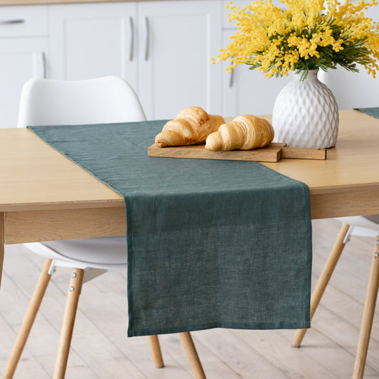 Green table runner in 100% linen