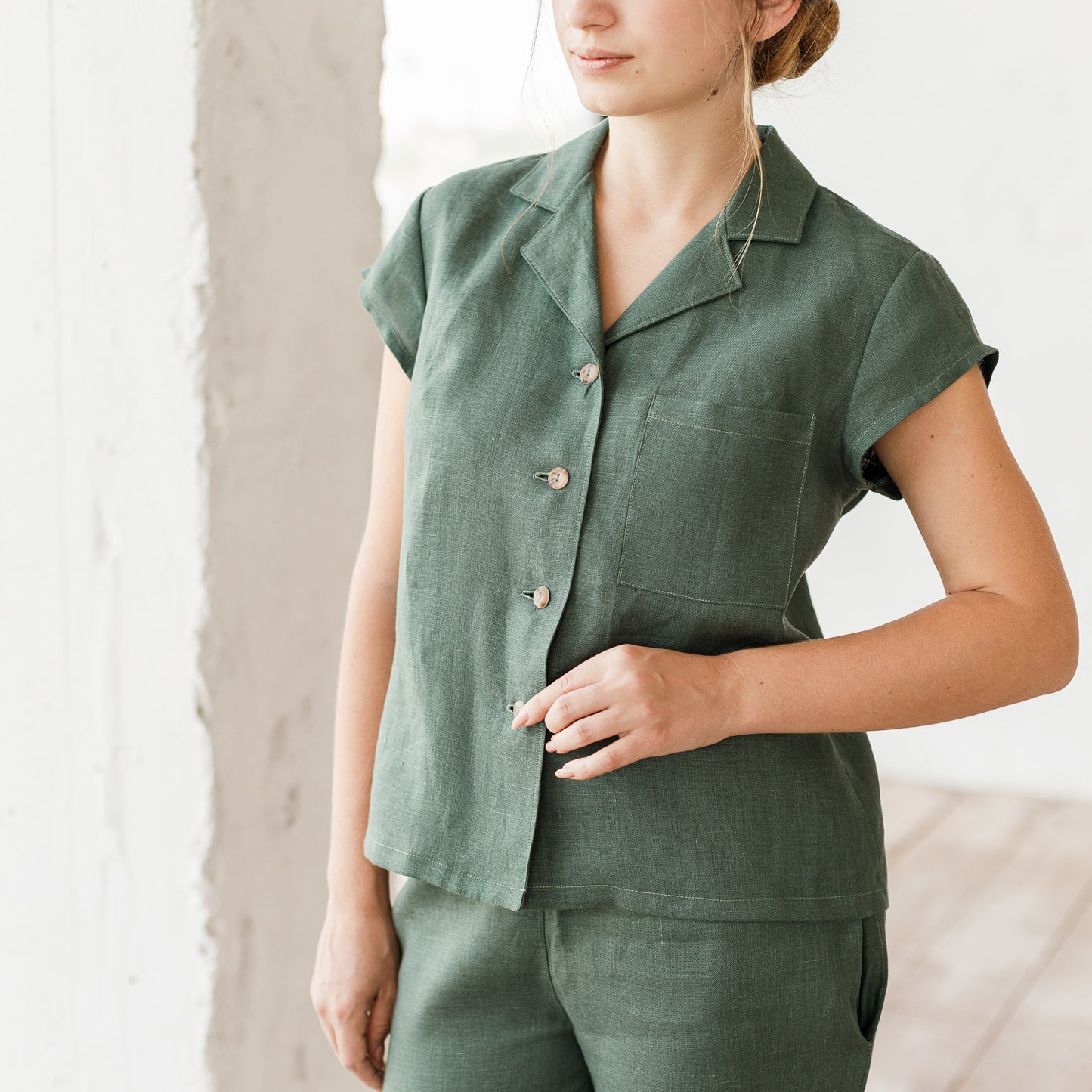 Linen loungewear set in green olive