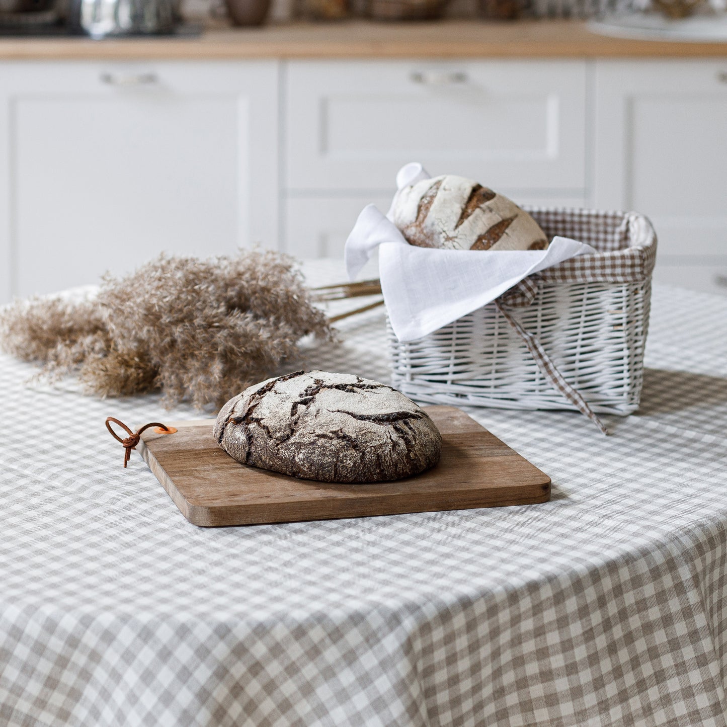 Plaid linen tablecloth