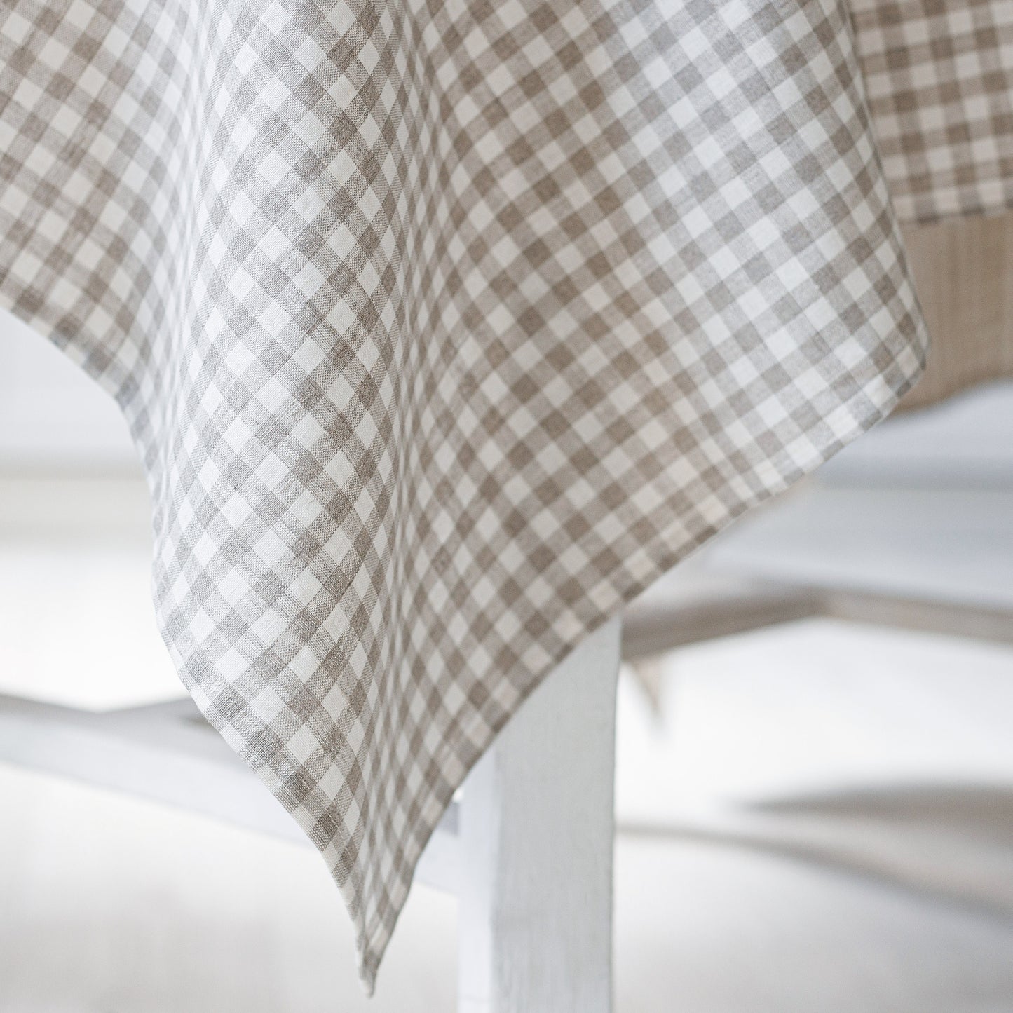 Plaid linen tablecloth