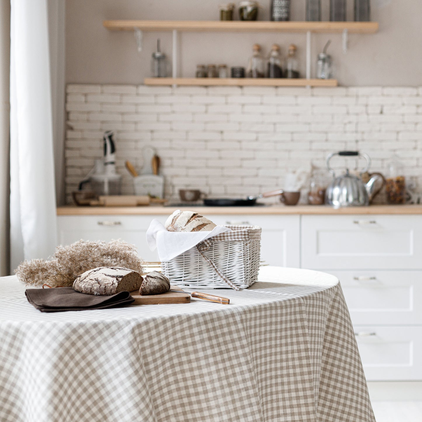 Plaid linen tablecloth