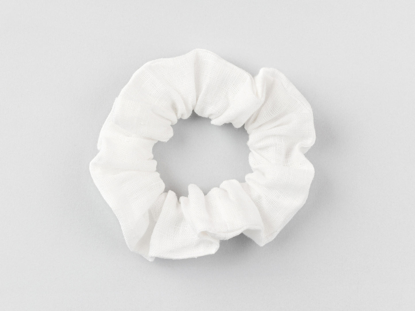 White hair linen scrunchies