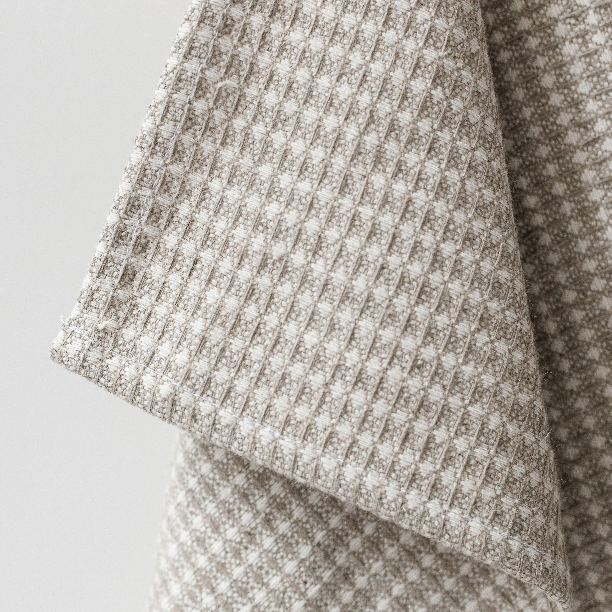 White linen bath towel waffle, large towel - Linenbee